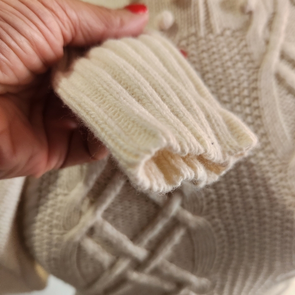 BCBG MAXAZRIA turtle neck white cable knit top - Picture 8 of 16